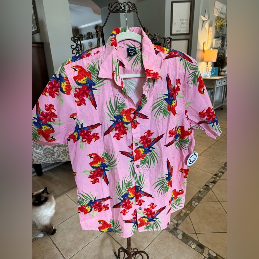 NWT Neff Men Size Med Pink Floral Parrot Button Up Shirt Short Sleeve Tropical